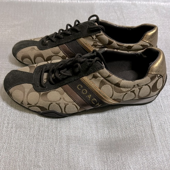 COACH WOMENS CANVAS KHAKI/TAN WITH GOLD AND COPPER STRIPES SIZE 9. USED. - Picture 2 of 8